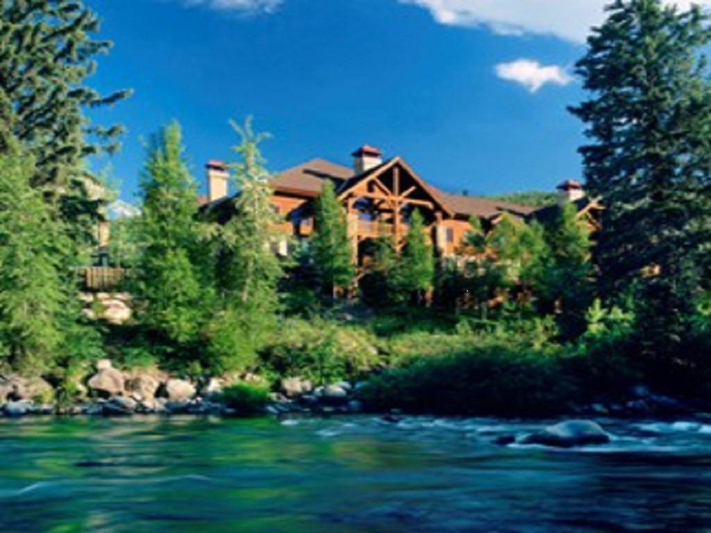 Lodge At Brookside Avon Exterior photo